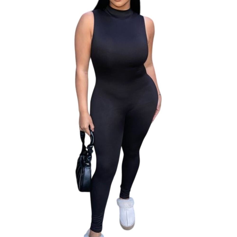 Baddie Styles Boutique Halter Neck Jumpsuit in Black, Size L